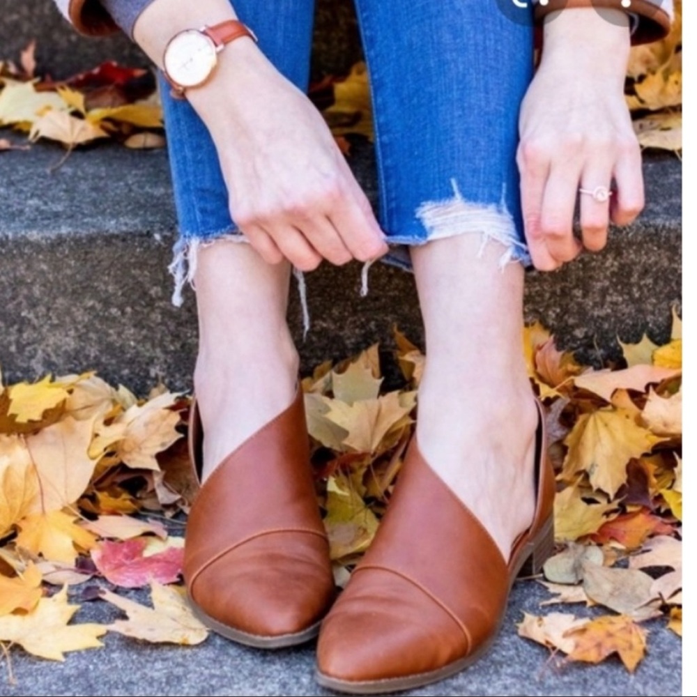 Universal Thread Wenda Cut Out Cognac Booties Size 9